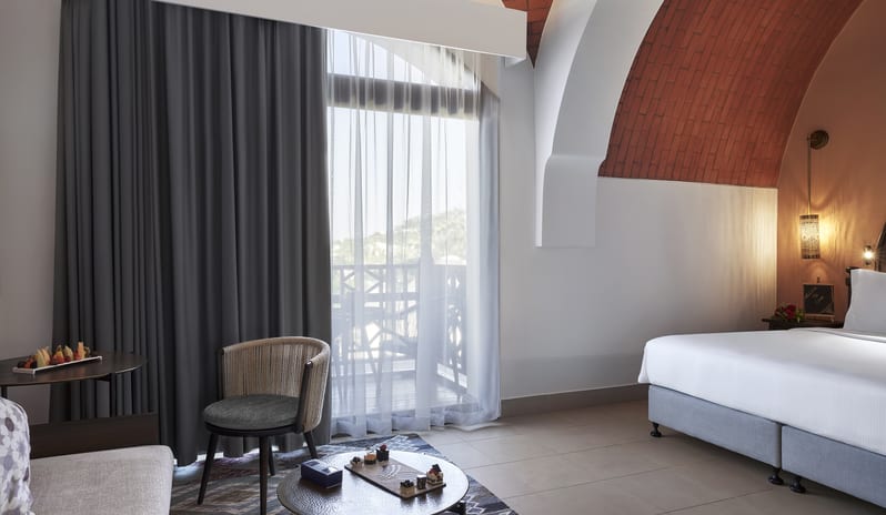 middle-east-holidays-ras-al-khaimah-the-cove-rotana-resort-guest- room